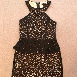 Gorgeous lace party mini dress - Junior size Small